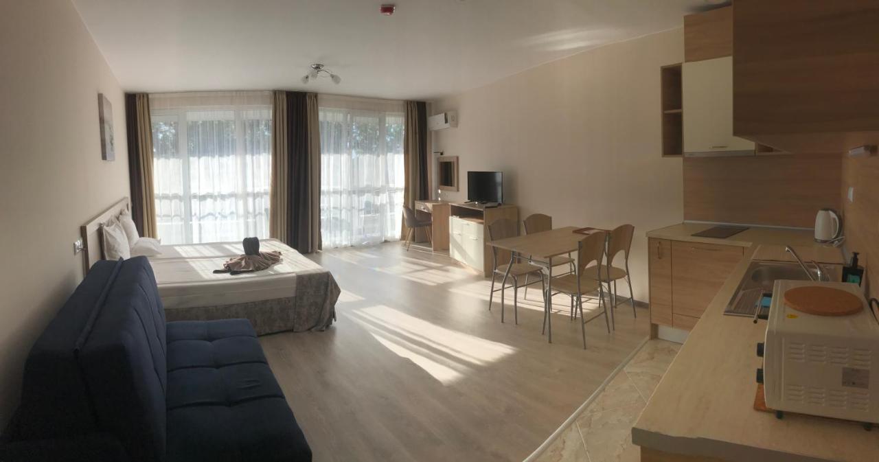 Apart Allure Dobi Aparthotel Primorsko Ngoại thất bức ảnh