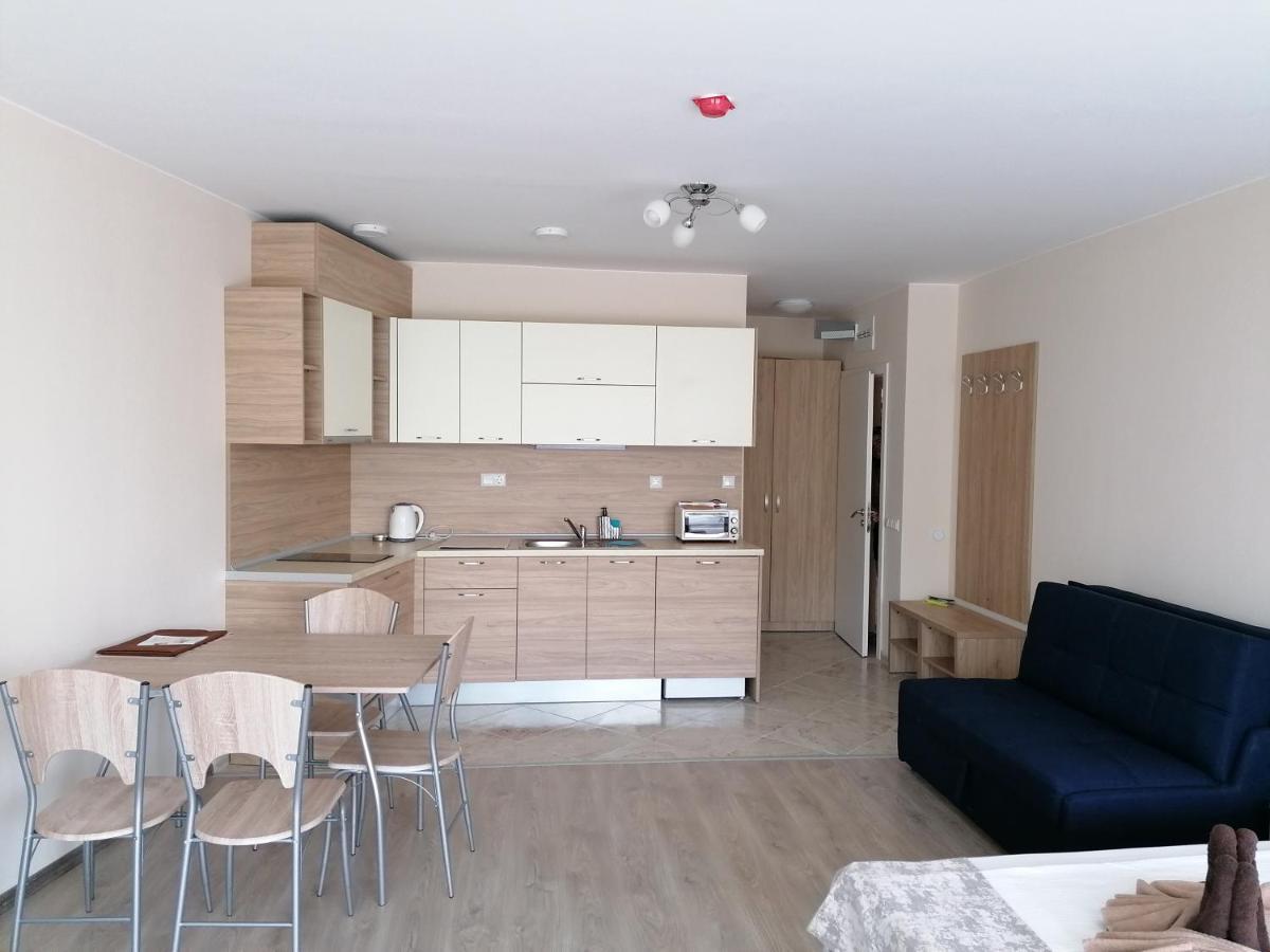 Apart Allure Dobi Aparthotel Primorsko Ngoại thất bức ảnh
