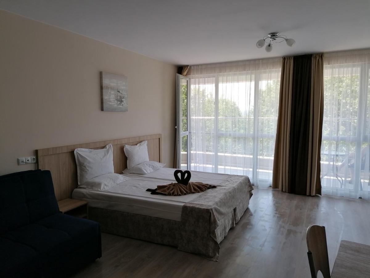 Apart Allure Dobi Aparthotel Primorsko Ngoại thất bức ảnh