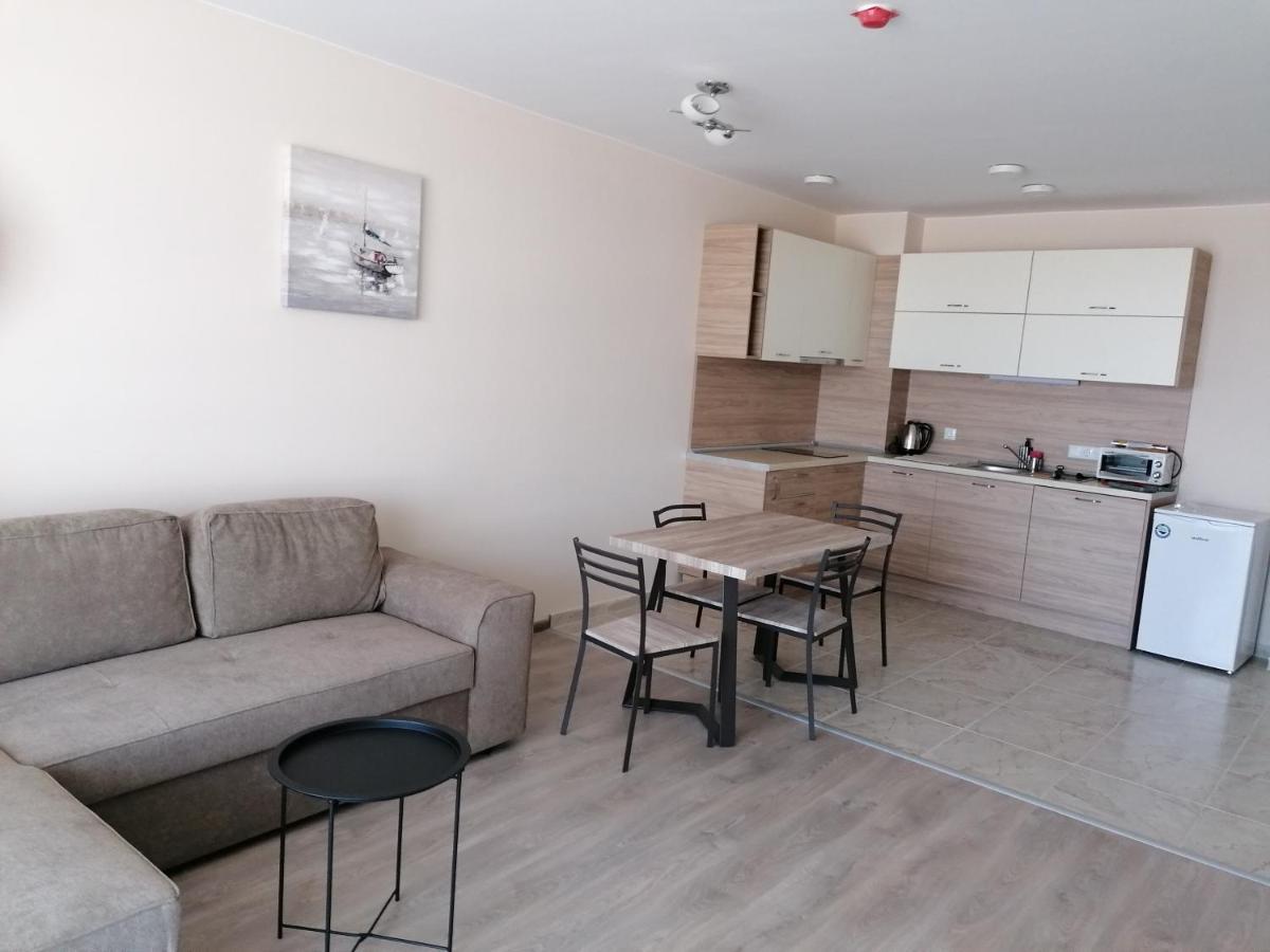 Apart Allure Dobi Aparthotel Primorsko Ngoại thất bức ảnh