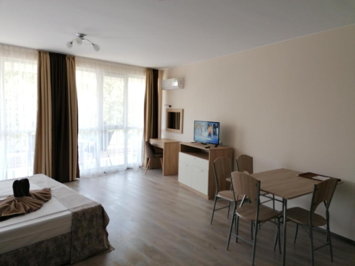 Apart Allure Dobi Aparthotel Primorsko Ngoại thất bức ảnh